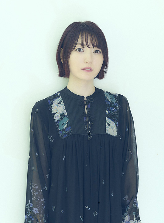 祈本里香 役：花澤香菜
